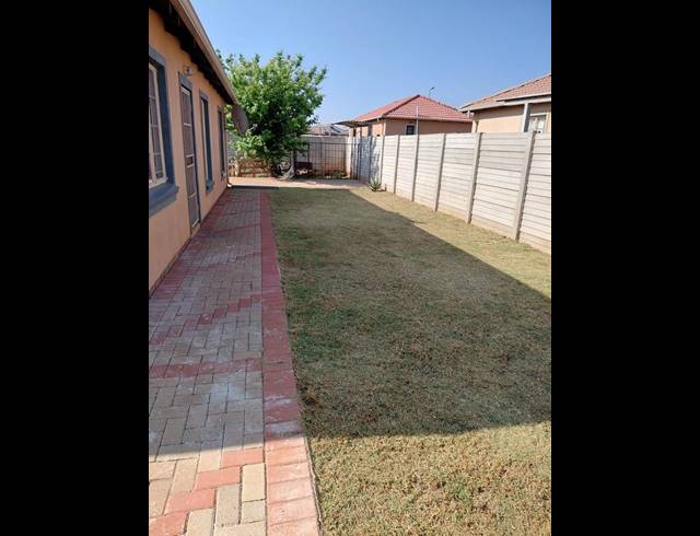 3 BEDROOM HOUSE FOR SALE IN ALBERTSDAL